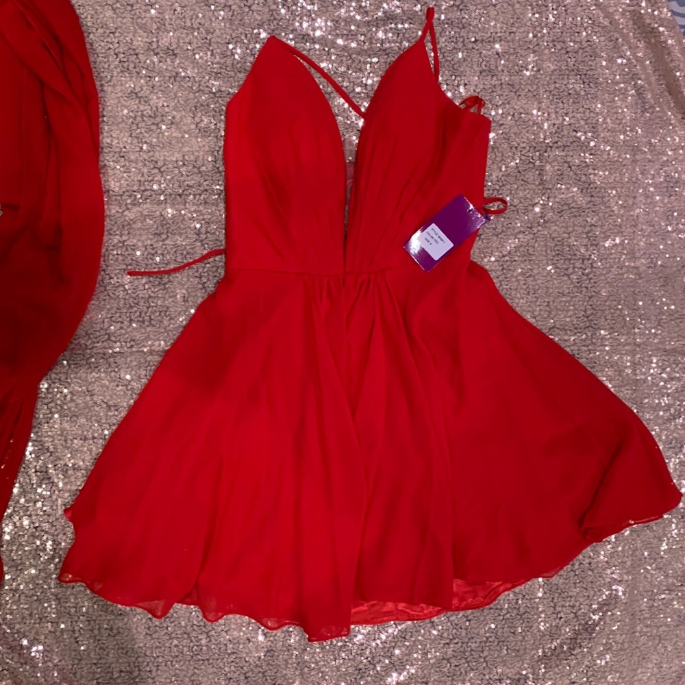 Abby Paris Red Chiffon V Neck Lace Up Back Size 6 Mini Dress with shawl NEW